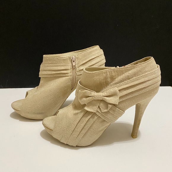 Dots, Cream Peep-Toe Booties - Picture 4 of 4